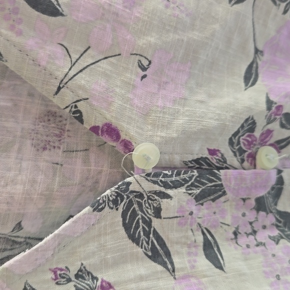 Liz Claiborne Cream Floral Wrap Blouse - Picture 6 of 7